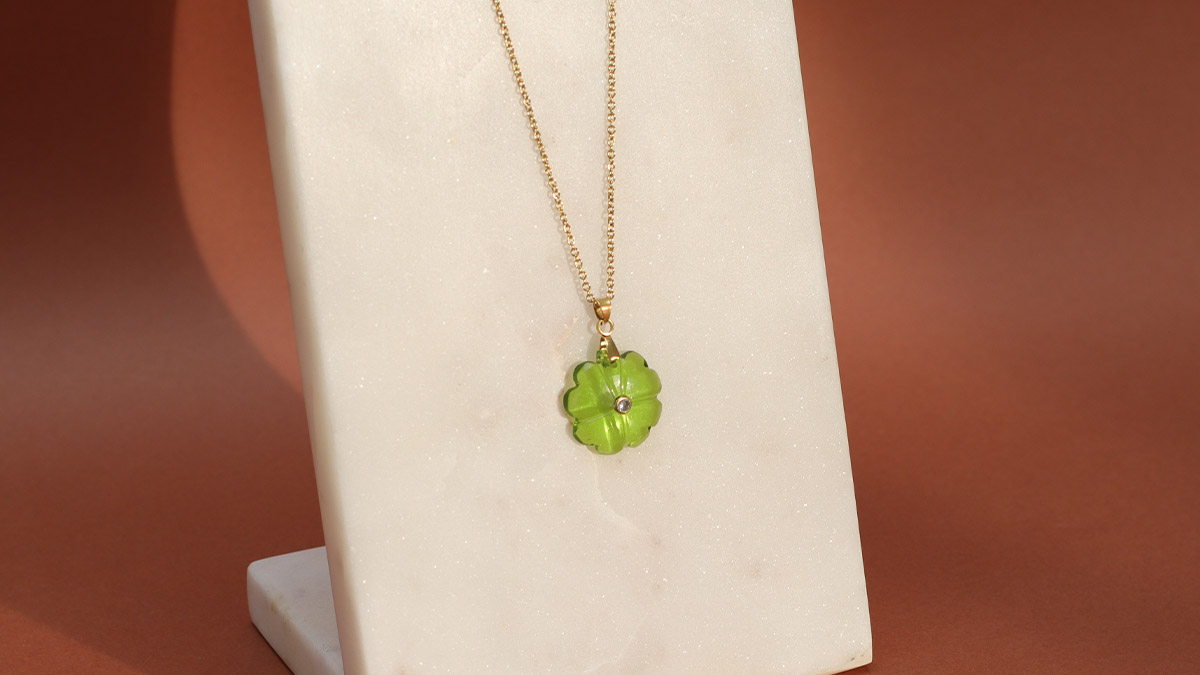 Schema Stone 4-leaf clover necklace Schema Stone 4-leaf clover necklace