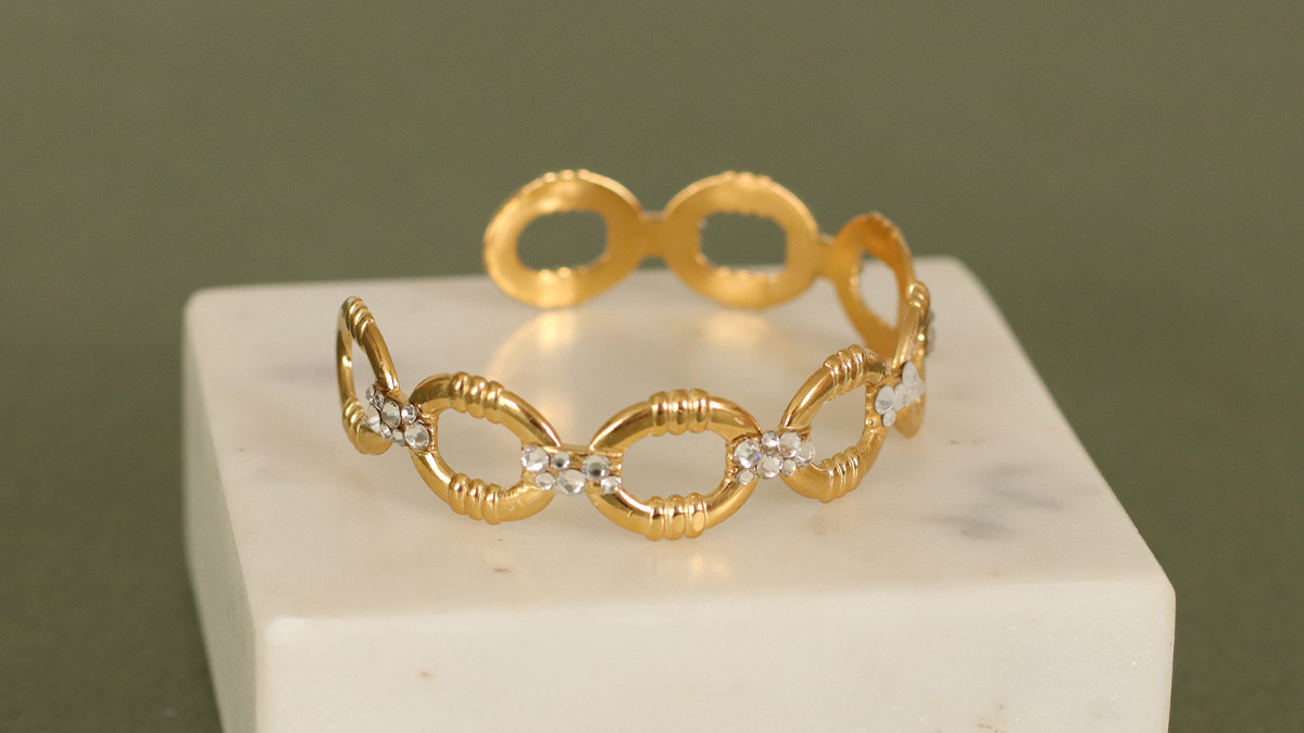 Schema Stainless Steel Gold Strass Bracelet Schema Stainless Steel Gold Strass Bracelet