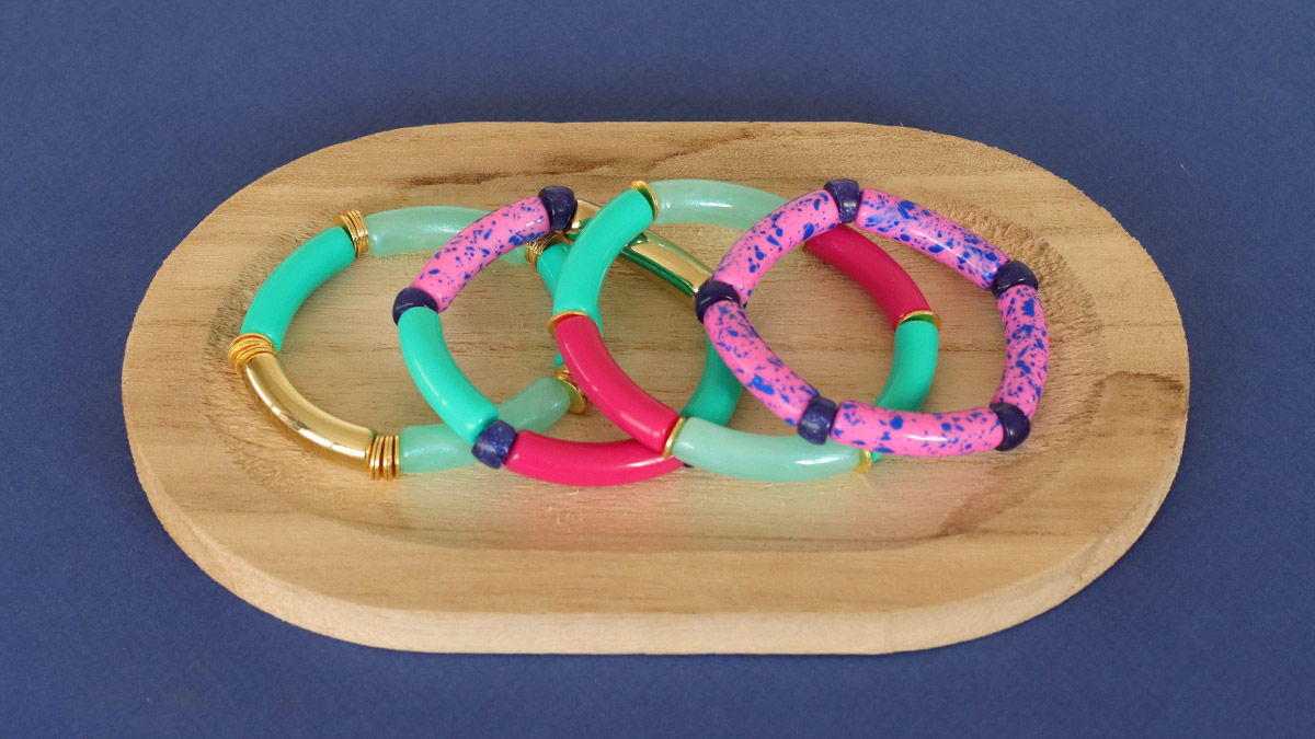 Curved Tubular Bead Bracelets Midnight Blue Turquoise and Pink : Step 3