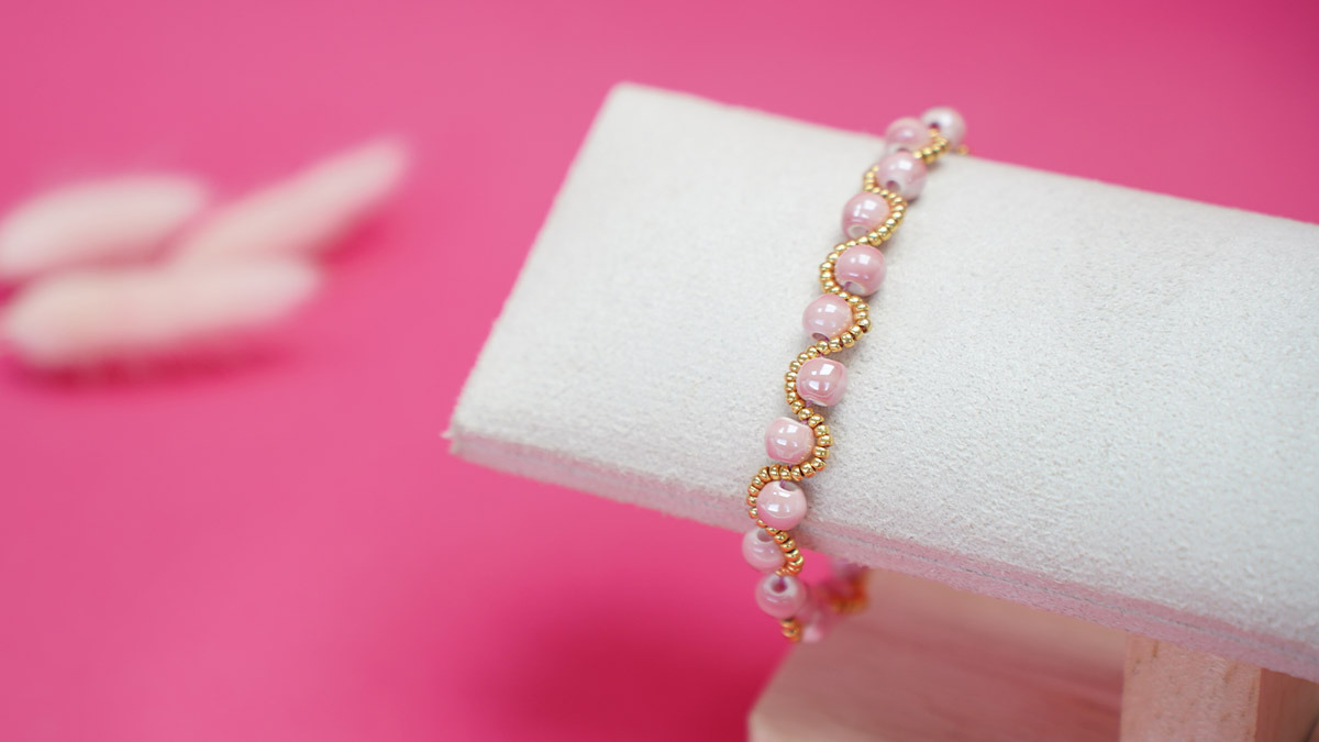 Schema  Ceramic beads bracelet pink weaving waves
