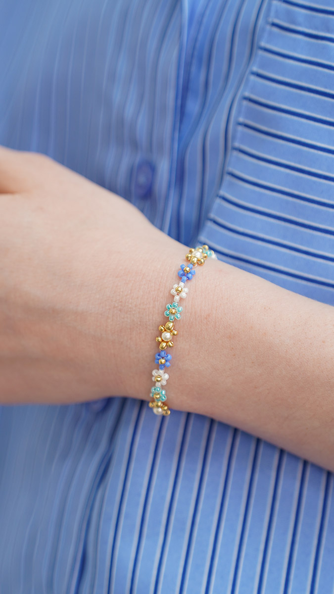 Seed beads flowers bracelet DIY Mother's Day gift matchy matchy
