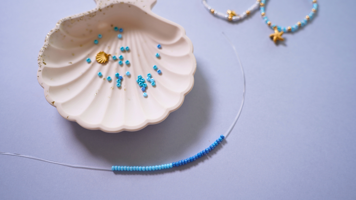 Trio of marine bracelets : Step 2