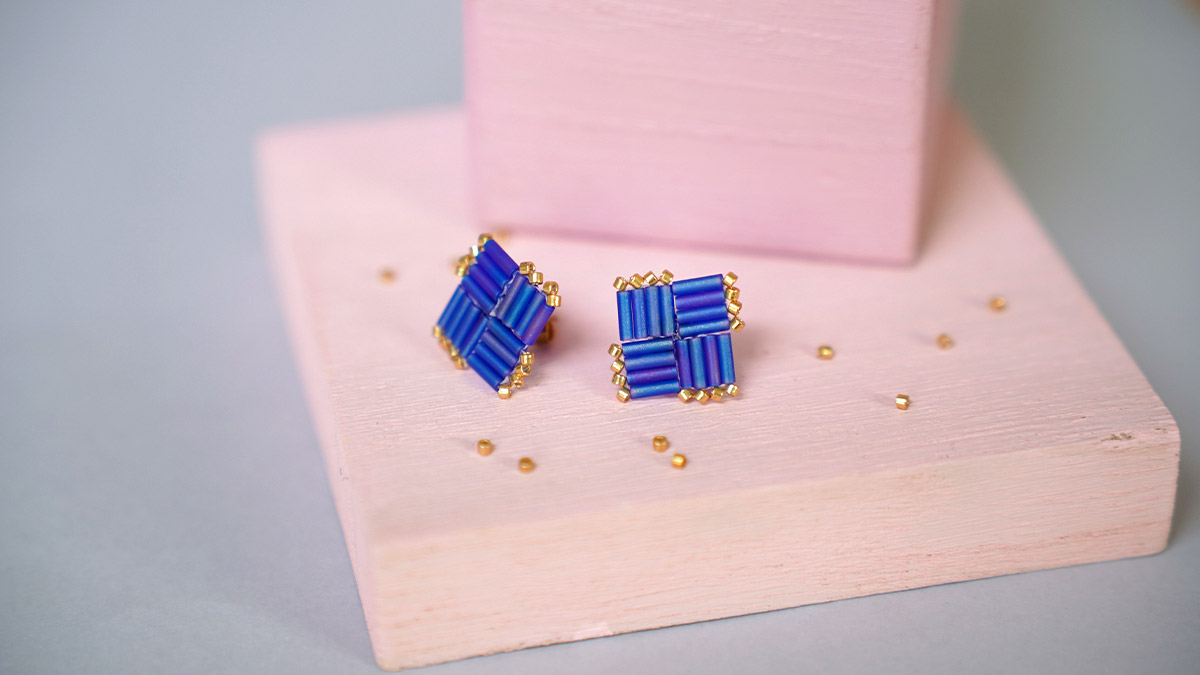 Schema  Miyuki Bugles beads earrings