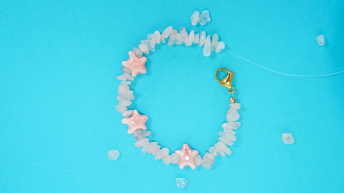 DIY Pink marine bracelet with rose quartz beads : Step 4