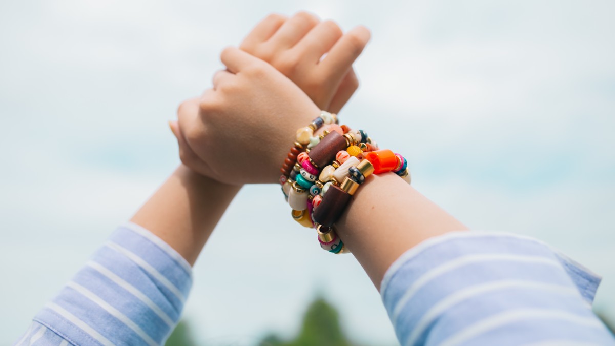 Schema Elastic bracelets with natural beads Schema Elastic bracelets with natural beads