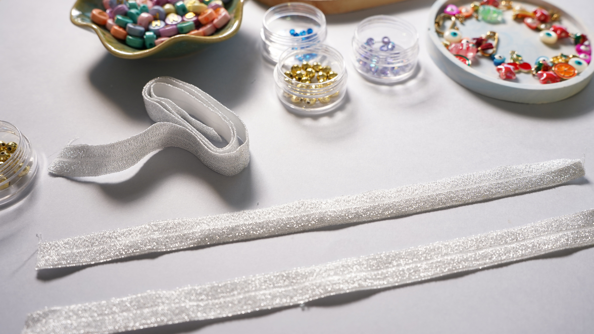 Elastic ribbon bracelet with beads and bohemian charms : Step 1 Elastic ribbon bracelet with beads and bohemian charms : Step 1