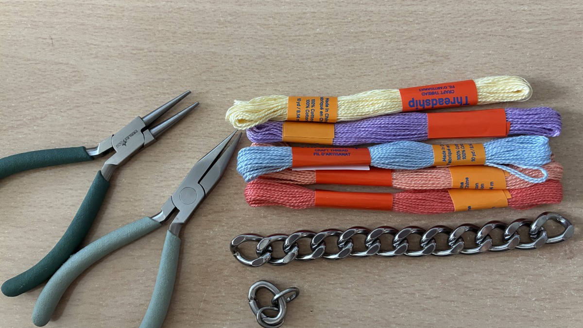 Bracelet in stainless steel and braided pastel cotton thread : Step 1 Bracelet in stainless steel and braided pastel cotton thread : Step 1