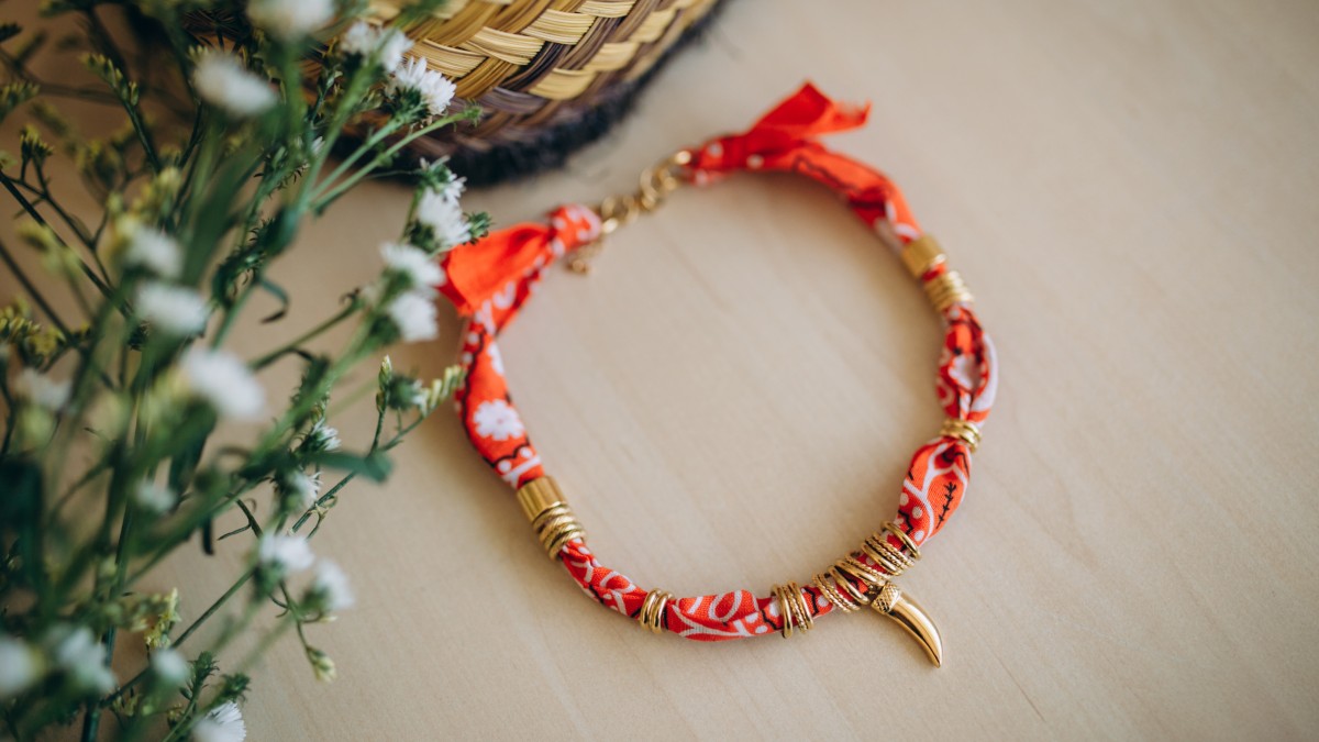 Orange bandana necklace with worked beads