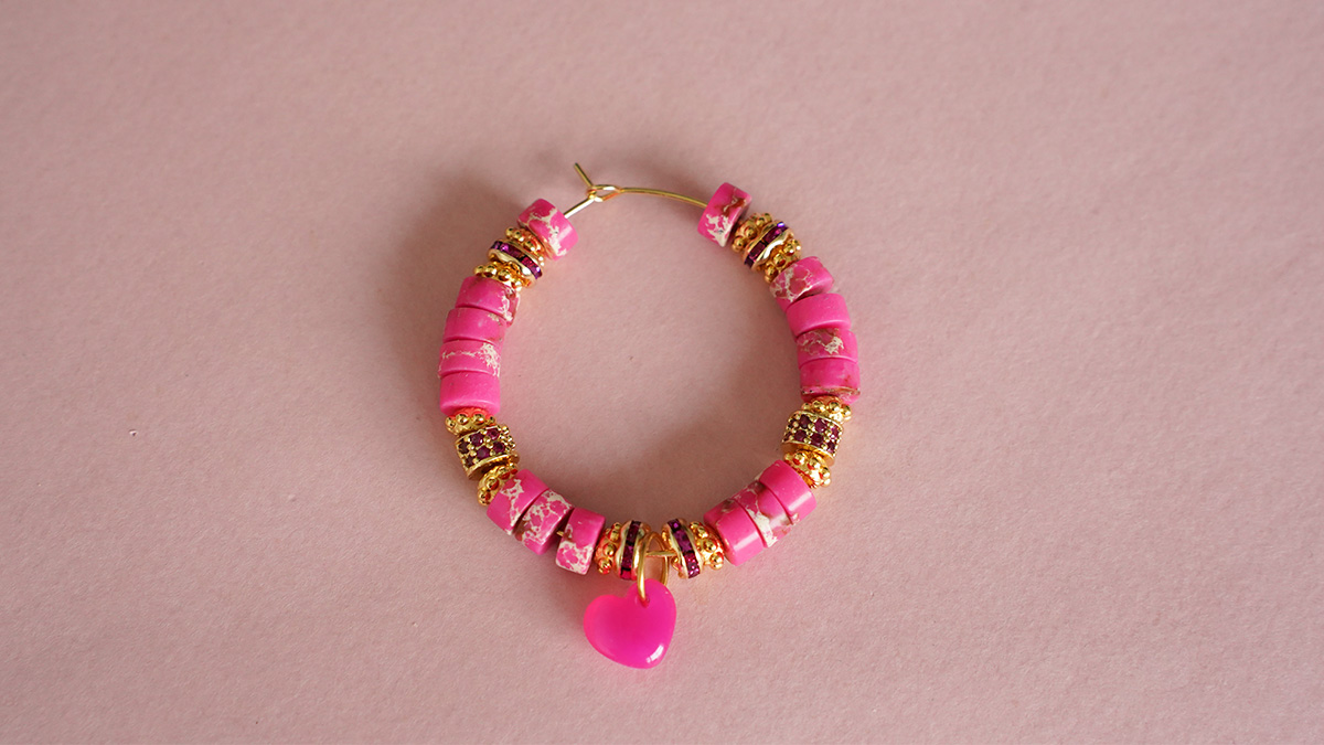 Beaded hoop earrings in pink-tinted Regalite : Step 3 Beaded hoop earrings in pink-tinted Regalite : Step 3