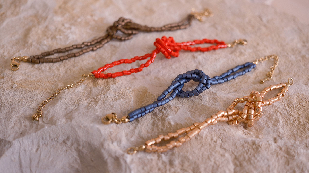 Schema Miyuki Delica bead bracelet to tie Schema Miyuki Delica bead bracelet to tie