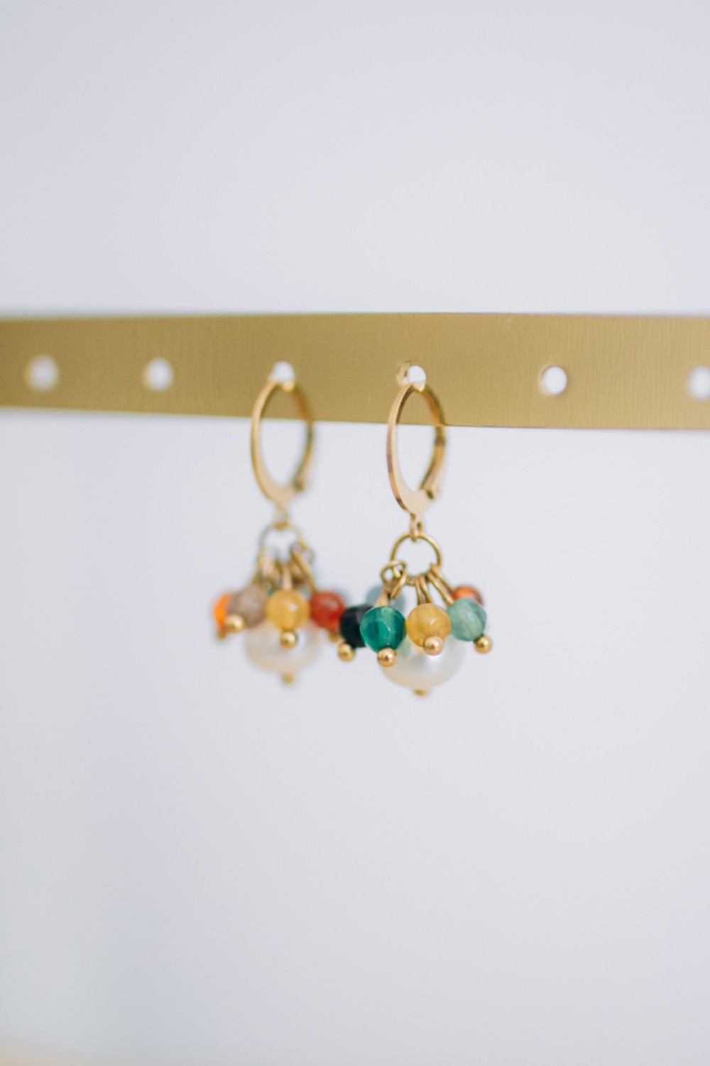 Creole earrings with agate beads in autumnal hues