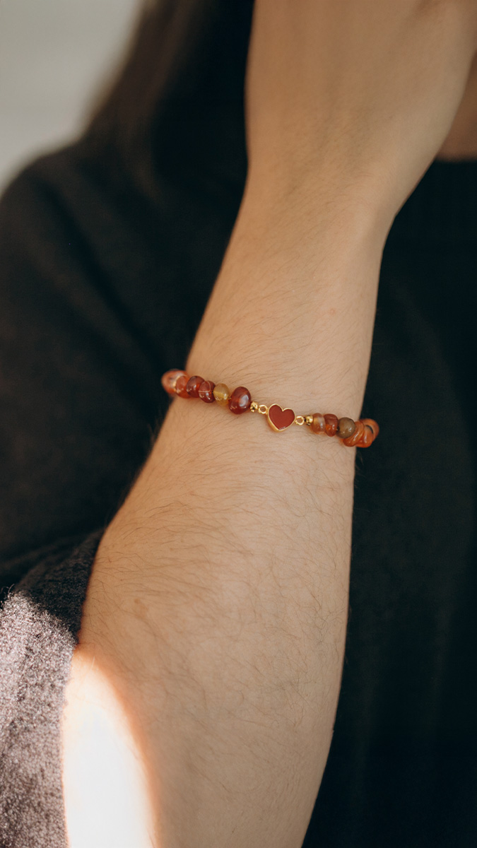 Carnelian natural stone bracelet with heart