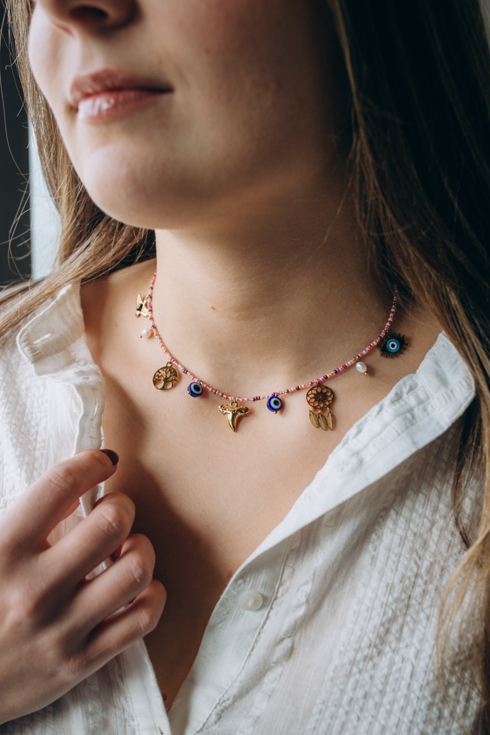 Collier charms en perles de rocailles