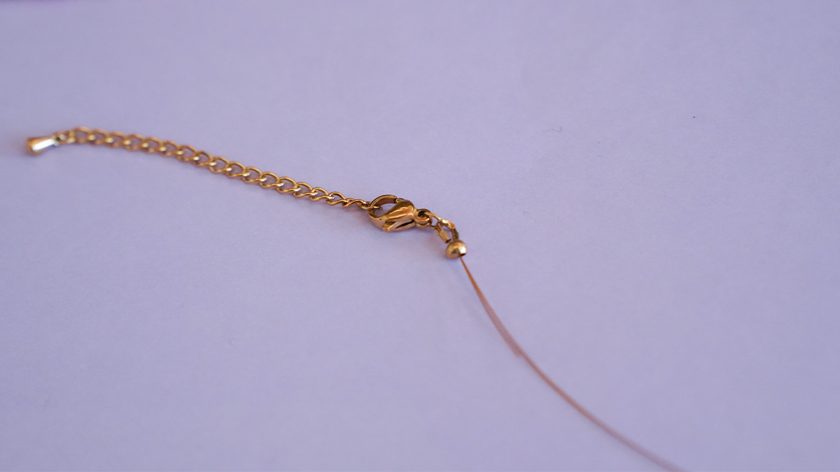 Seed beads charms necklace : Step 1