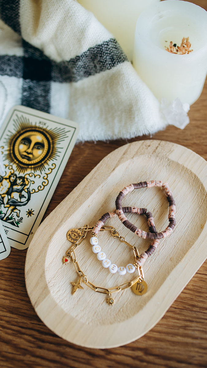 Bracelets Symboliques avec Mix Breloques & Lettres