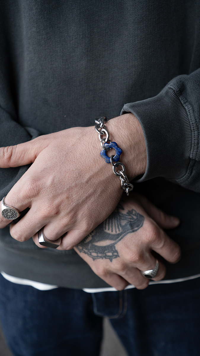 Bracelet and necklace with natural stones