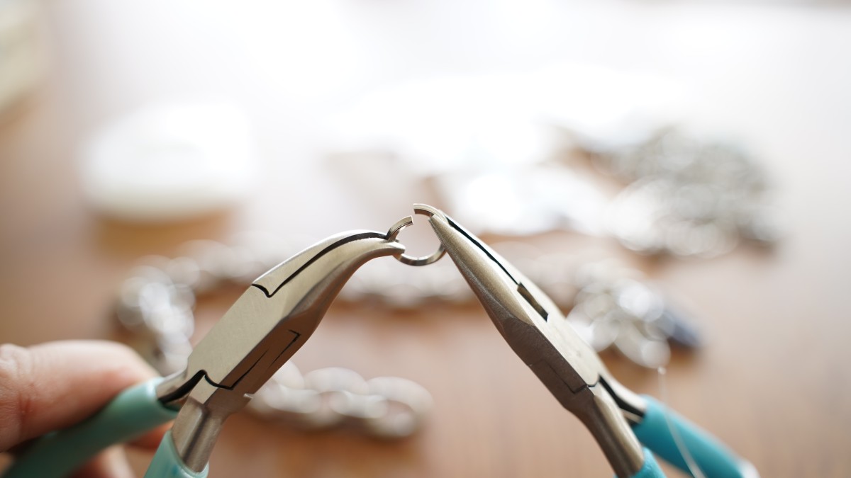 Bracelet and necklace with natural stones : Step 1 Bracelet and necklace with natural stones : Step 1