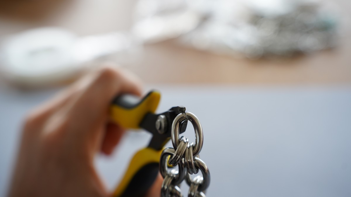 Bracelet and necklace with natural stones : Step 5 Bracelet and necklace with natural stones : Step 5