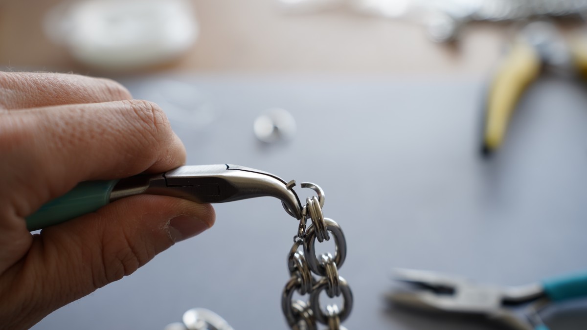Bracelet and necklace with natural stones : Step 9 Bracelet and necklace with natural stones : Step 9