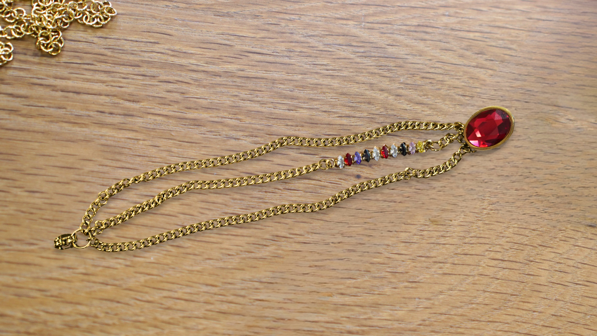 PureCrystal earrings and chains : Step 3