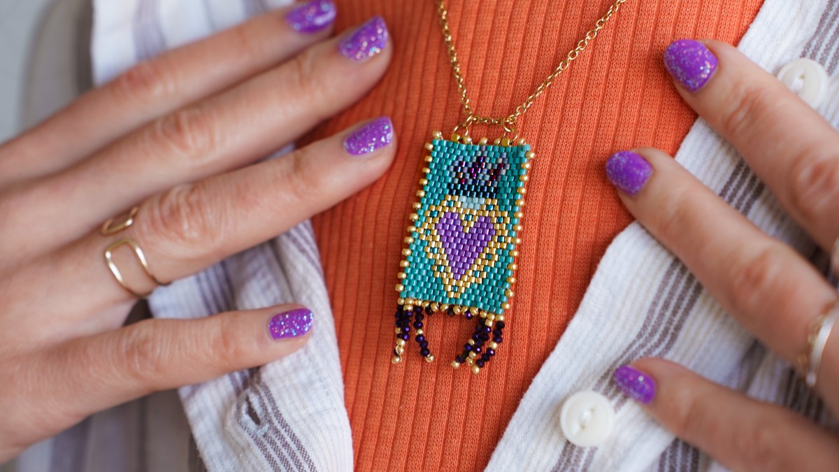 Schema  Woven pendant with ex-voto heart