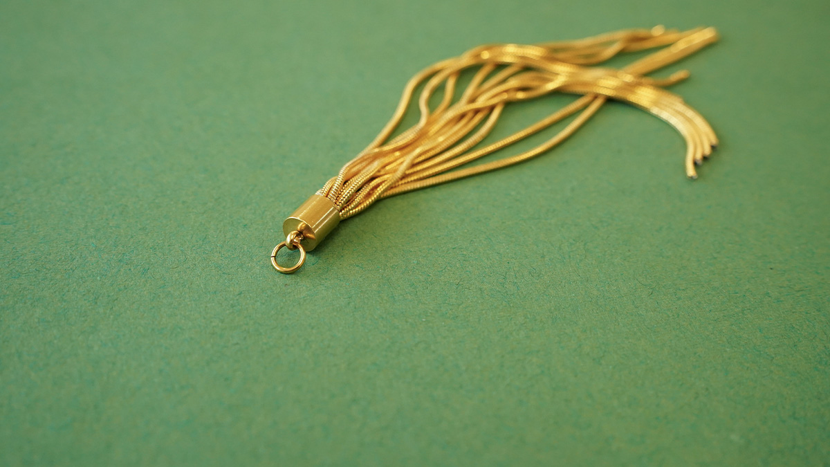 Serpentine fringe earrings : Step 5