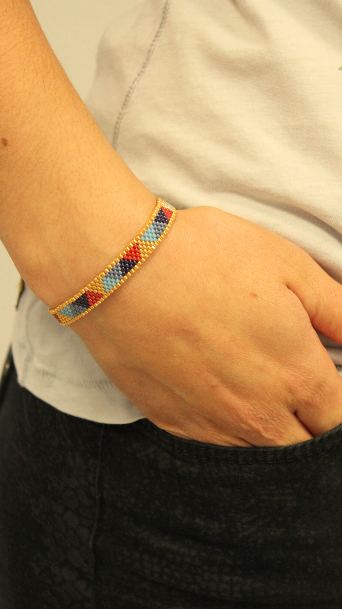 Schema  Triangle bracelet with Miyuki 11/0 beads in peyote pair