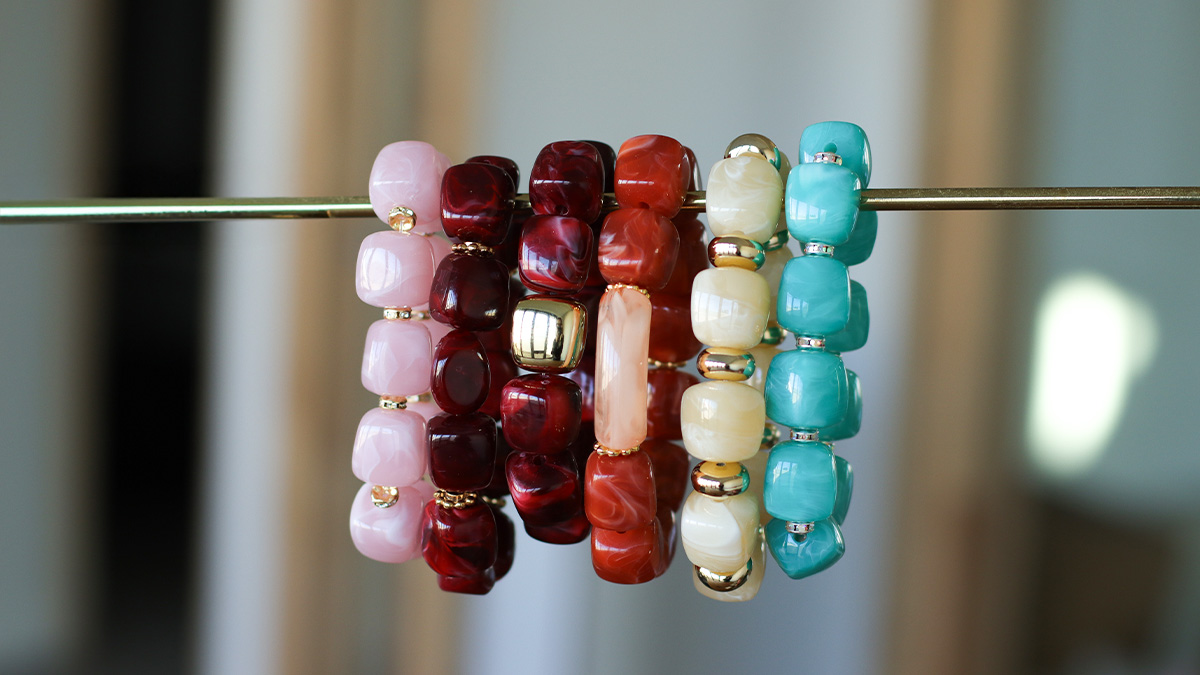Irregular cube resin bead bracelets Irregular cube resin bead bracelets