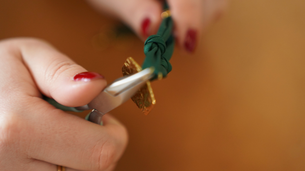 Forest green fabric choker with gold charms : Step 3 Forest green fabric choker with gold charms : Step 3