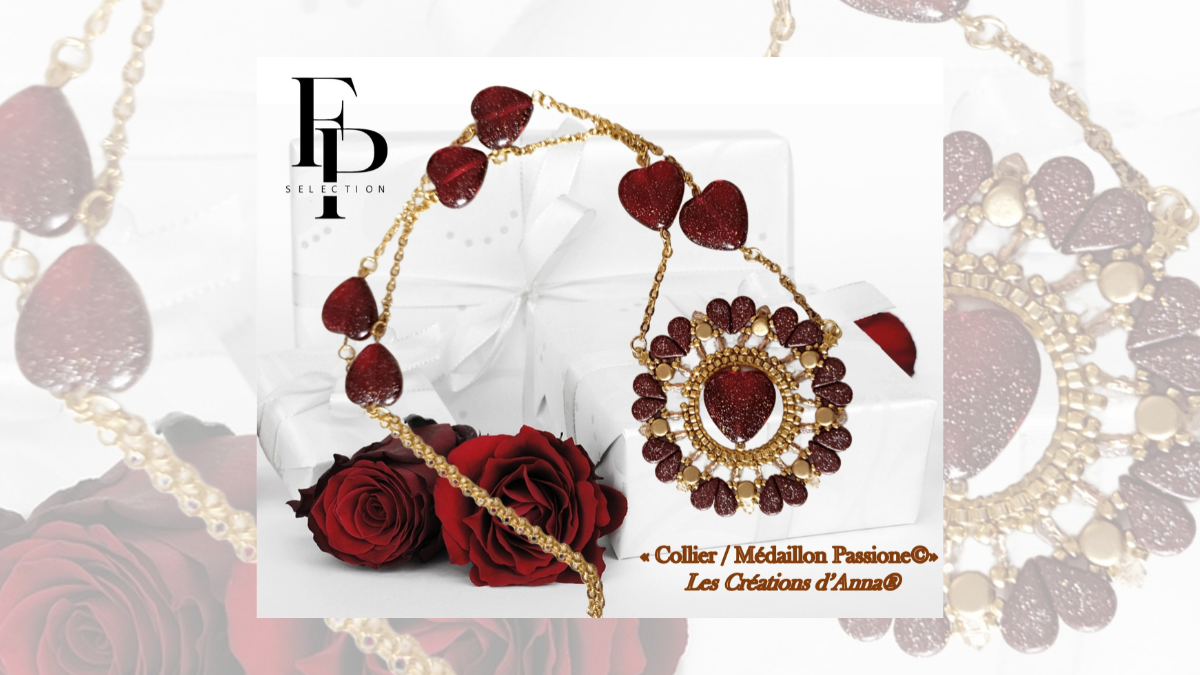 Passione medallion necklace