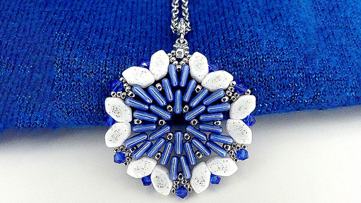 Schema  Rose des Sables pendant by Puca