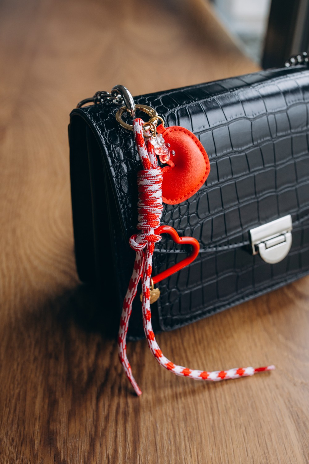 Valentine's bag jewelry: an easy DIY idea