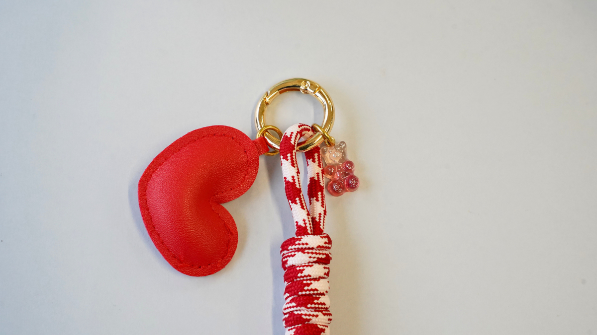 Valentine's bag jewelry: an easy DIY idea : Step 3