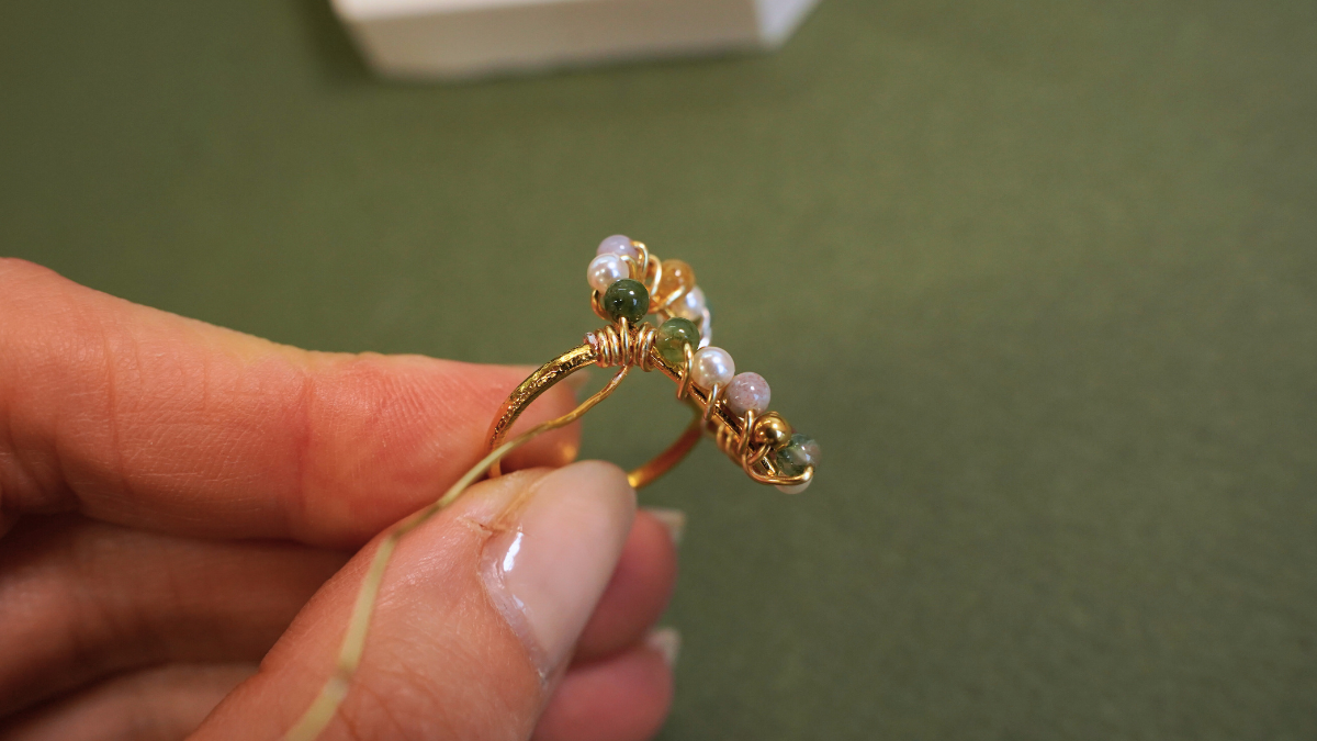 DIY Heart and gemstone beads ring : Step 9