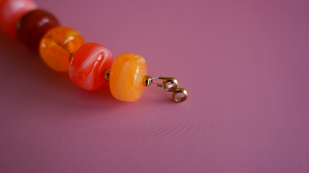 Necklace with large colored acrylic beads and letter pendant : Step 2
