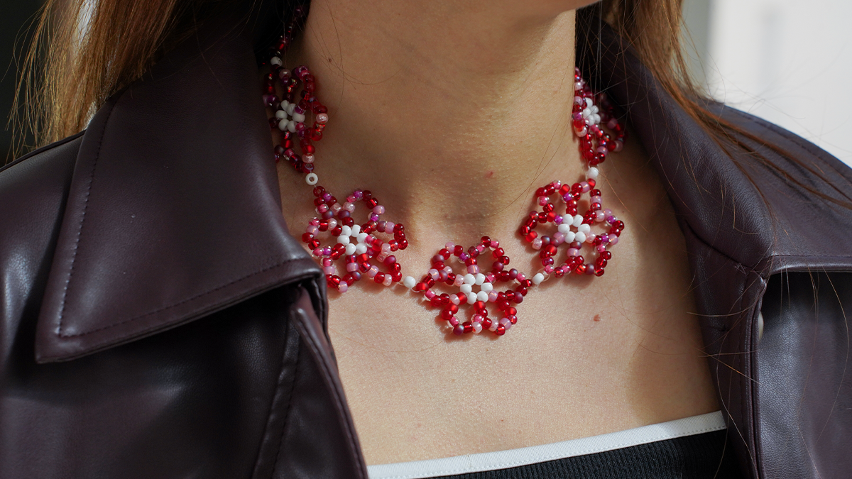Collier fleurs en perles rocailles Miyuki 6/0 Collier fleurs en perles rocailles Miyuki 6/0