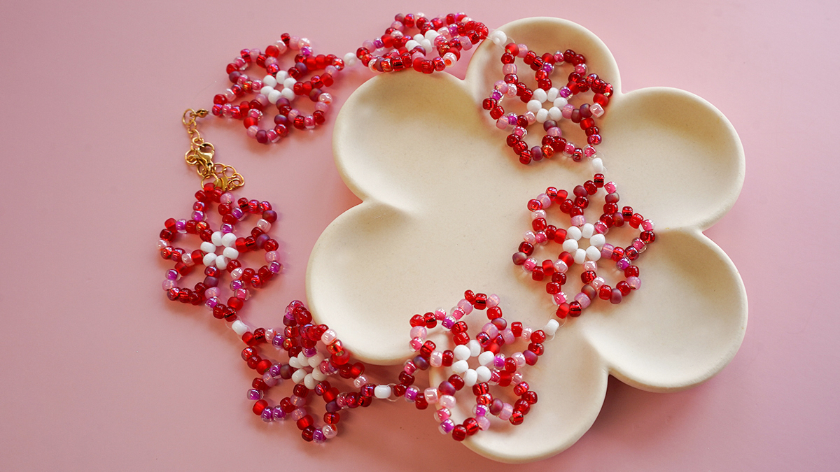 Schema  Miyuki 6/0 seed bead flower weave necklace
