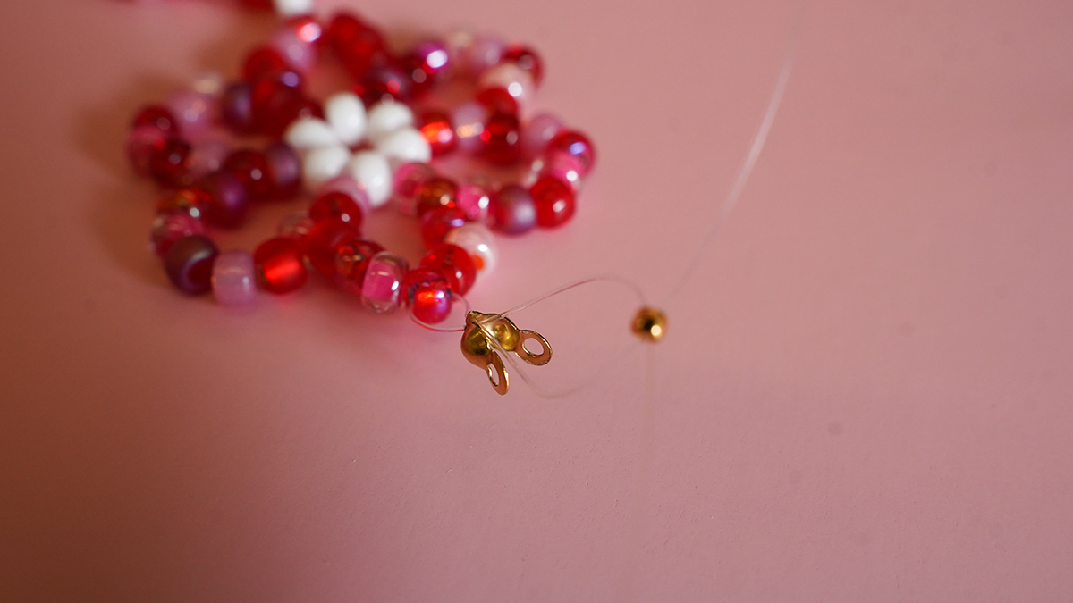 Miyuki 6/0 seed bead flower weave necklace : Step 10