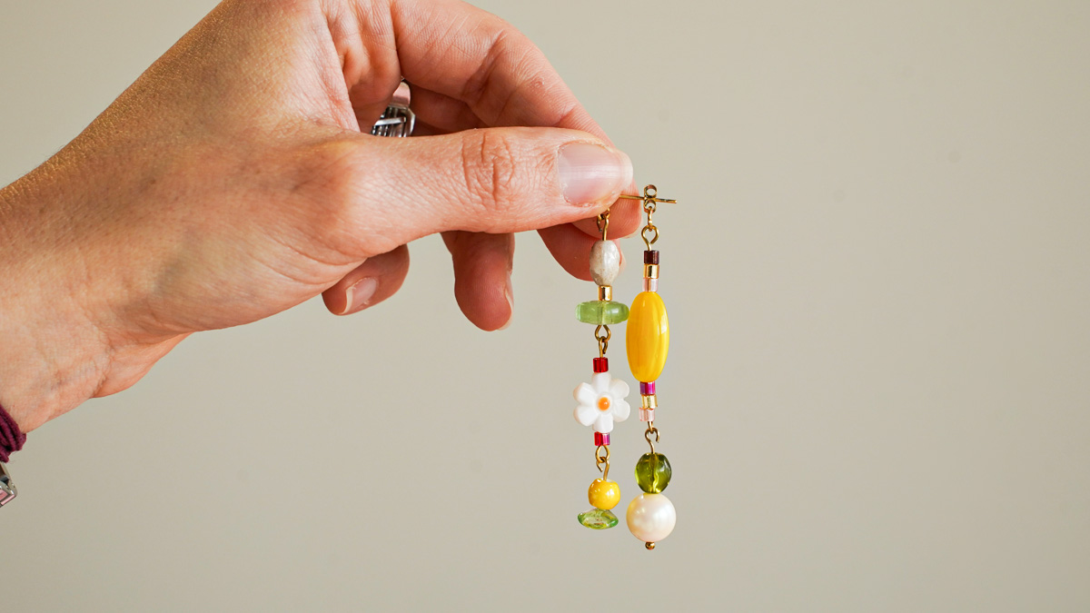 Colorful &amp; asymmetrical earrings : Step 5