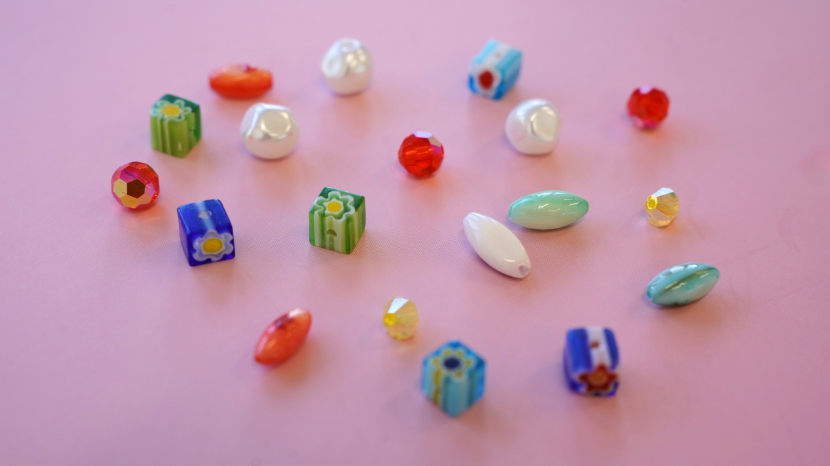 DIY: Trio of colorful ceramic beaded bracelets, Millefiori and Preciosa : Step 2