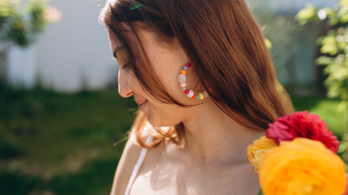 Schema  Earrings with mix of colored pearls