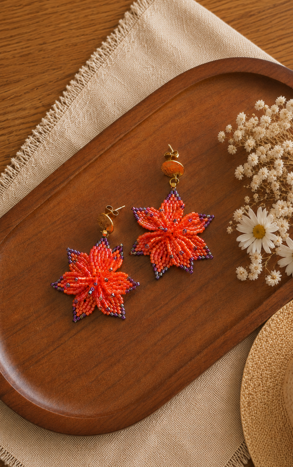 Schema Woven 7-petal flower earrings Schema Woven 7-petal flower earrings