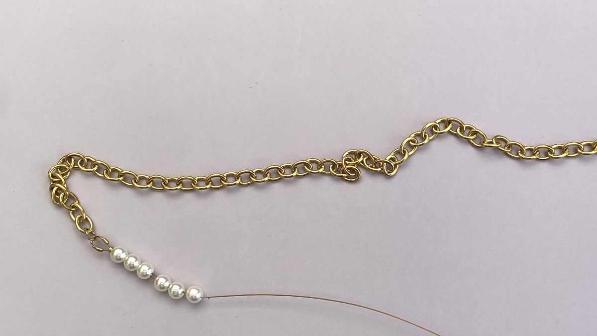 Stainless steel necklace with imitation pearls and ceramic beads : Step 3 Stainless steel necklace with imitation pearls and ceramic beads : Step 3