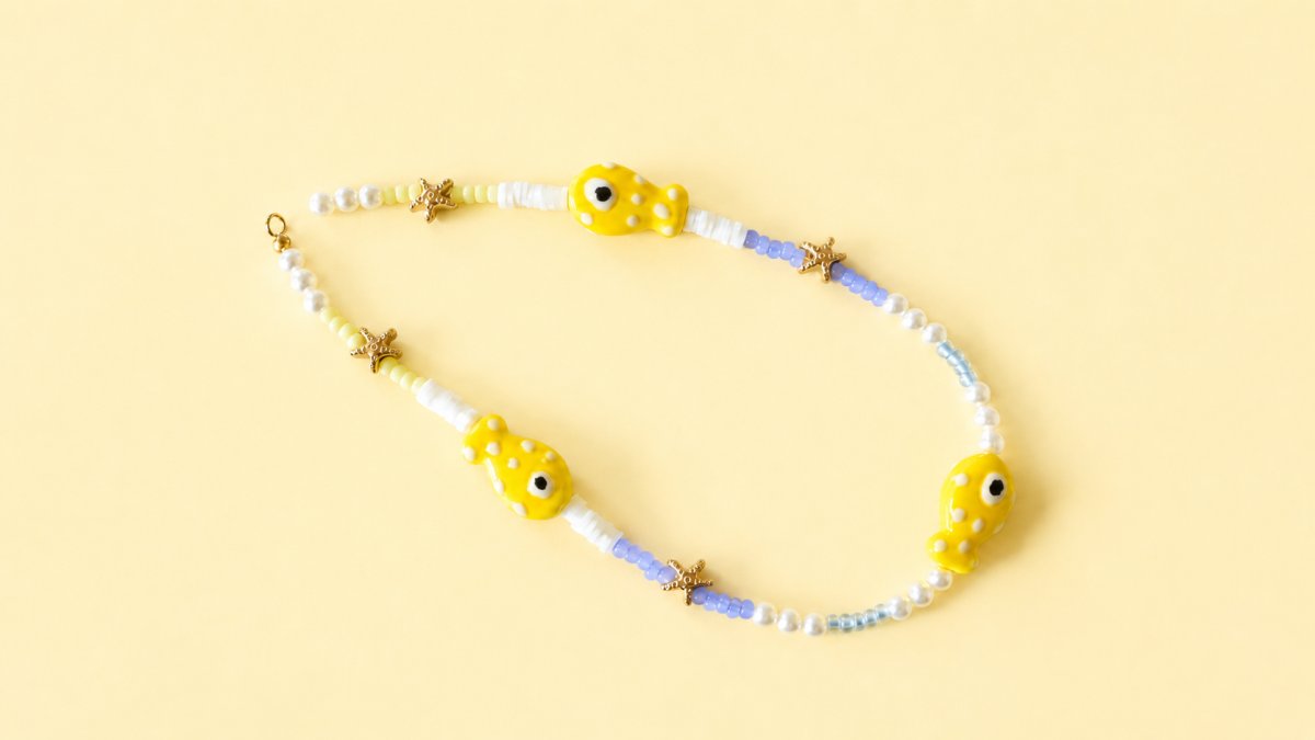 Keychain with a fish pendant made of seed beads : Step 7