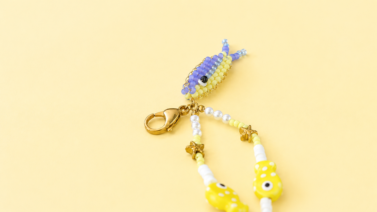 Seed beads fish keyring : Step 8