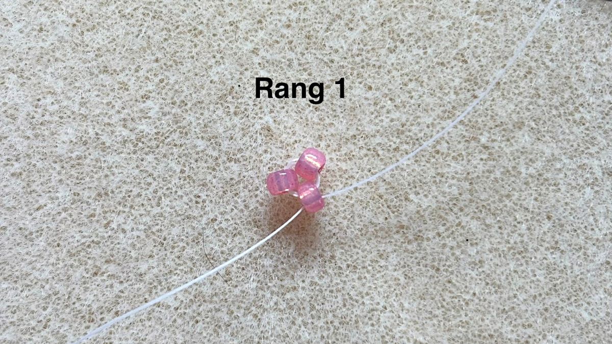 Weaving 3D milling cutters in circular peyote : Step 1 Weaving 3D milling cutters in circular peyote : Step 1