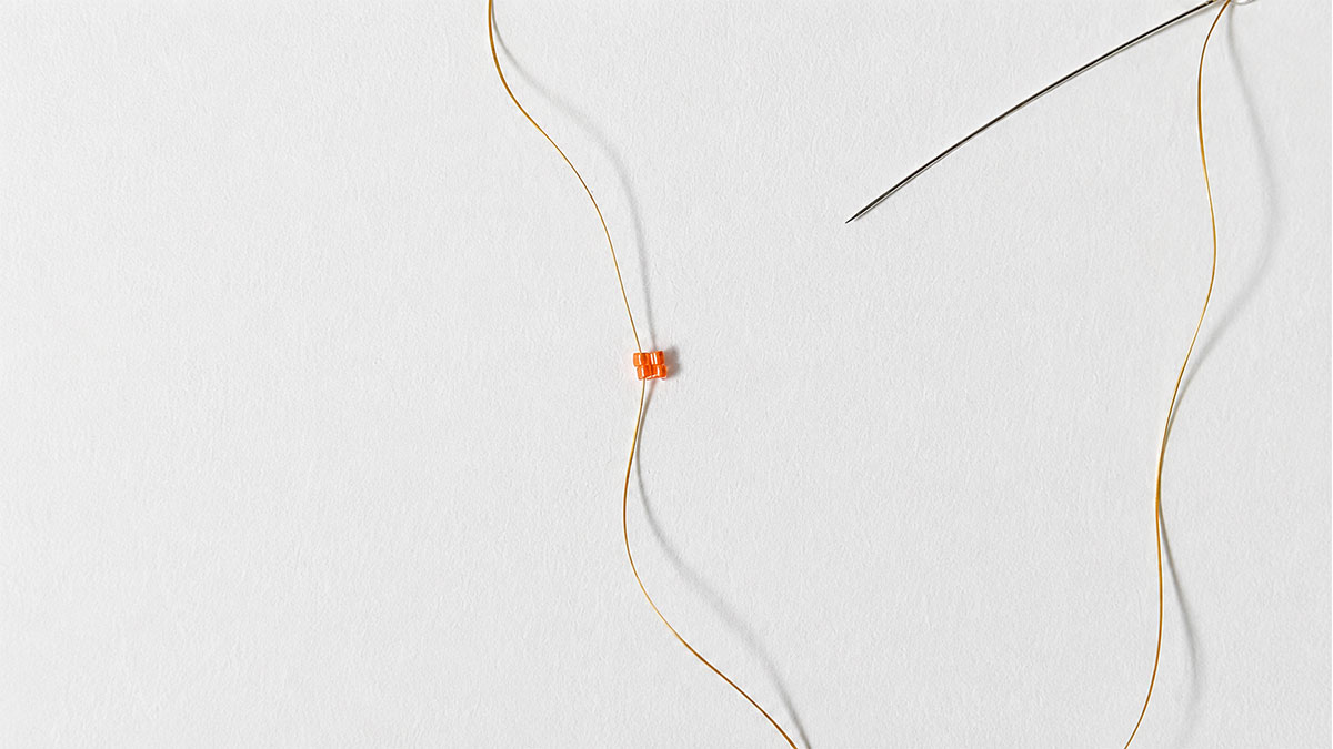 Double Brick Stitch Earrings : Step 2