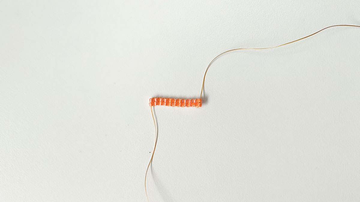 Double Brick Stitch Earrings : Step 4