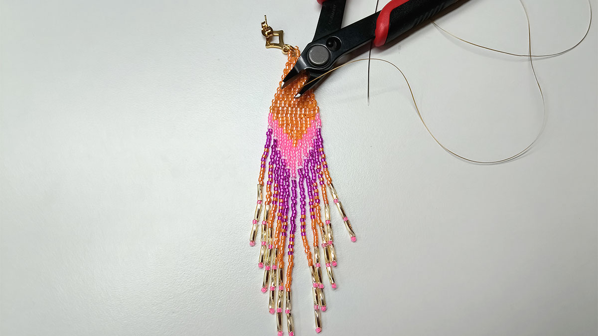 Double Brick Stitch Earrings : Step 14