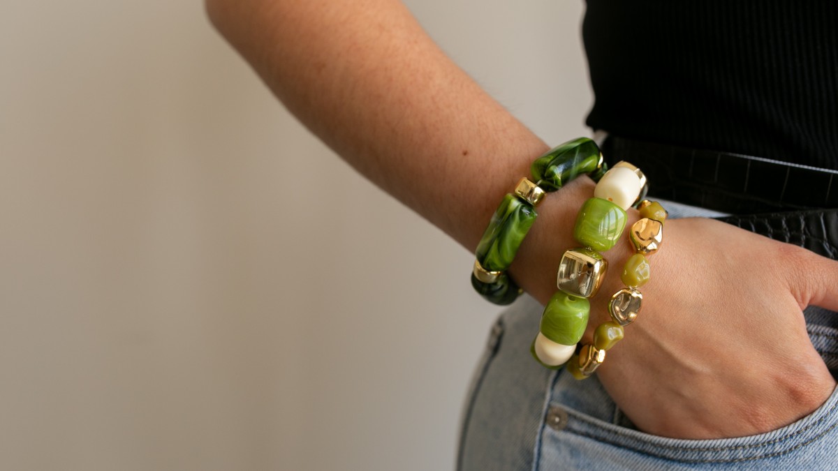 DIY: A Collection of Bracelets in Shades of Green DIY: A Collection of Bracelets in Shades of Green
